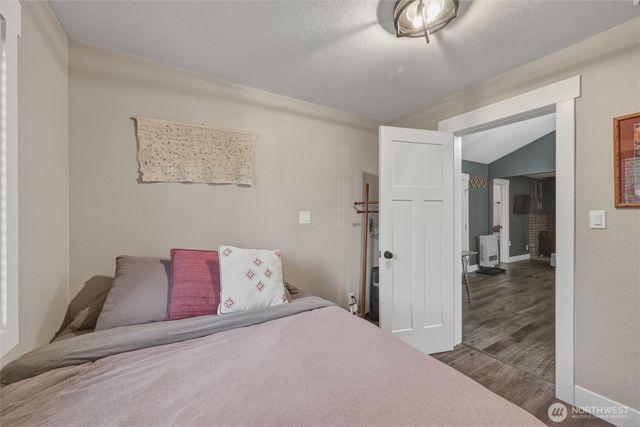 6425 Little Big Horn, Maple Falls, WA 98266