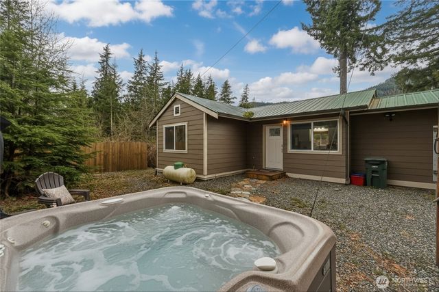 6425 Little Big Horn, Maple Falls, WA 98266