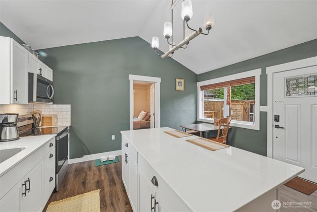 6425 Little Big Horn, Maple Falls, WA 98266