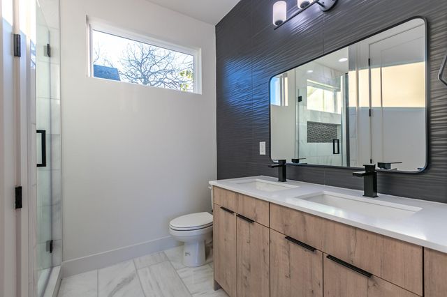 2008-B Canterbury ST B, Austin, TX 78702