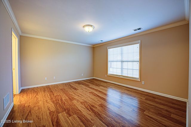 4413 Monarchos Dr, Louisville, KY 40220