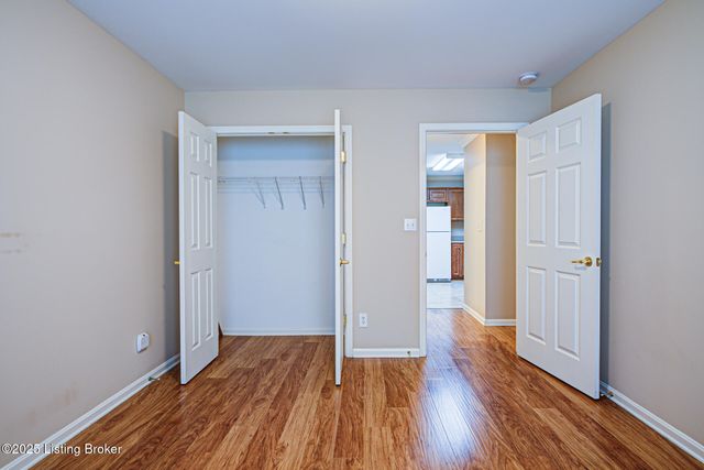 4413 Monarchos Dr, Louisville, KY 40220