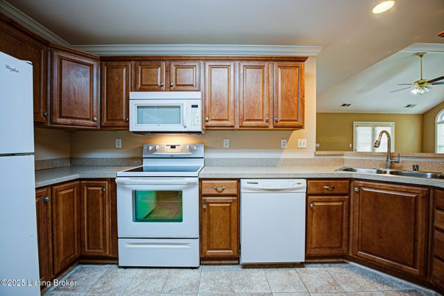 4413 Monarchos Dr, Louisville, KY 40220