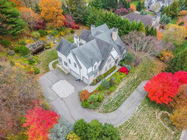 5 Westgate Road, Muttontown, NY 11791