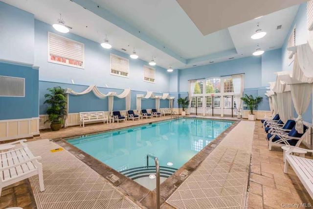 5 Westgate Road, Muttontown, NY 11791