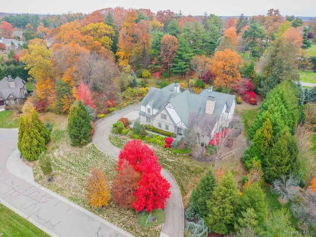 5 Westgate Road, Muttontown, NY 11791