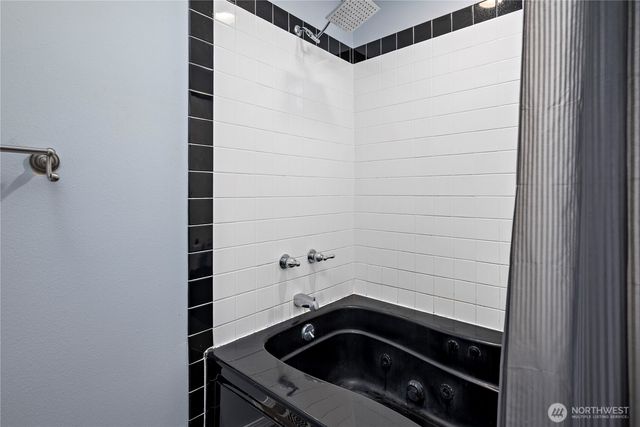 26 NW Jib Street, Oak Harbor, WA 98277