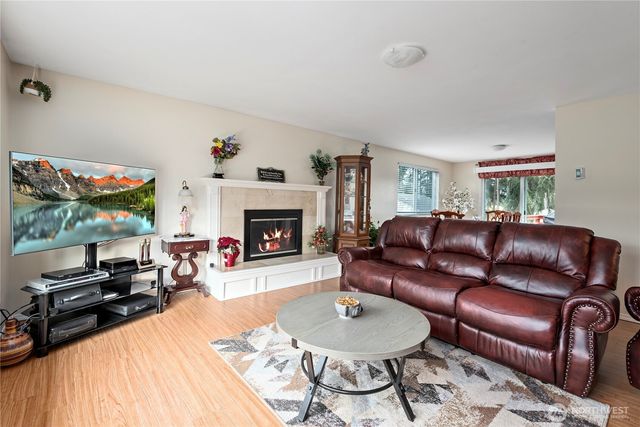 26 NW Jib Street, Oak Harbor, WA 98277