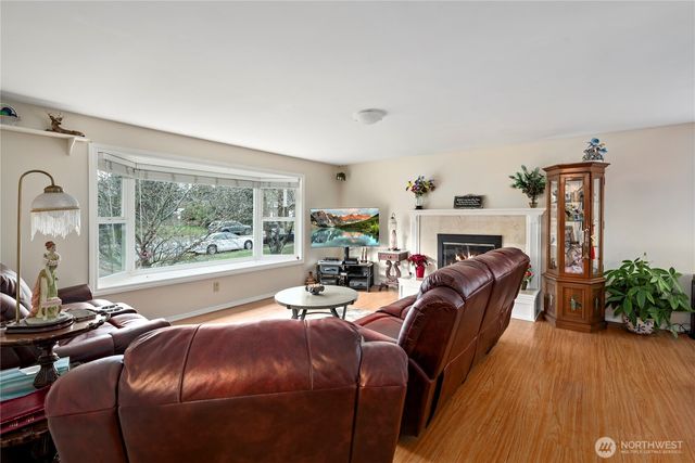 26 NW Jib Street, Oak Harbor, WA 98277