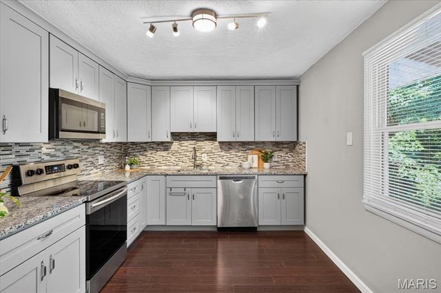 10915 Ridge Forest Drive, Unincorporated, MO 63123