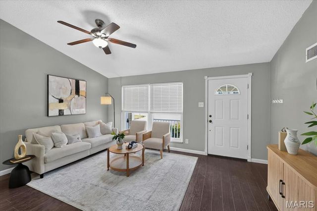 10915 Ridge Forest Drive, Unincorporated, MO 63123
