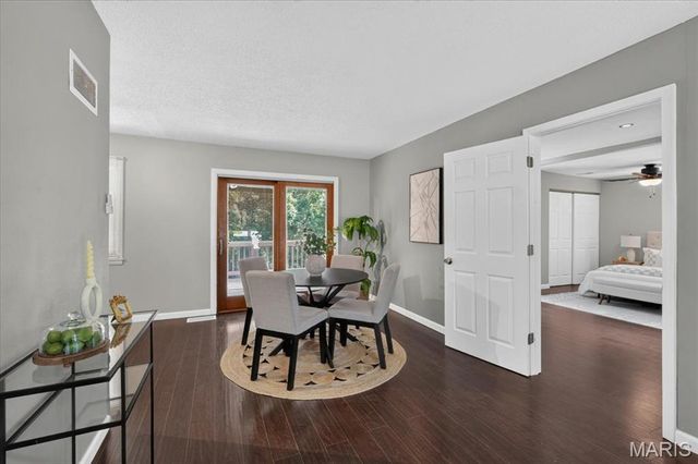 10915 Ridge Forest Drive, Unincorporated, MO 63123