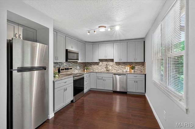 10915 Ridge Forest Drive, Unincorporated, MO 63123