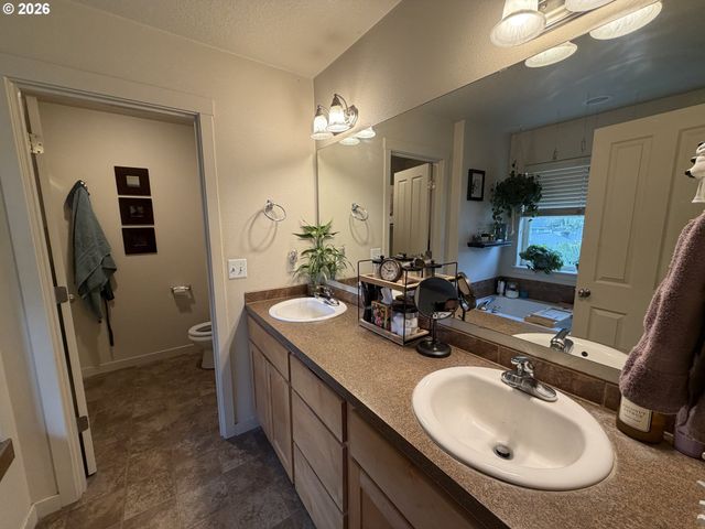 7701 Ne 54TH Ave, Vancouver, WA 98661