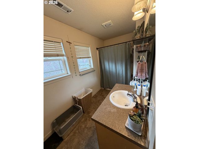 7701 Ne 54TH Ave, Vancouver, WA 98661