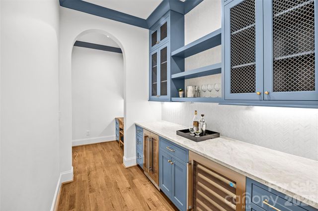 4715 Montclair Avenue, Charlotte, NC 28211