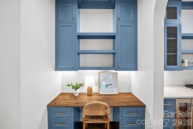 4715 Montclair Avenue, Charlotte, NC 28211