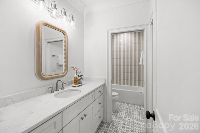 4715 Montclair Avenue, Charlotte, NC 28211