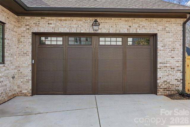 4715 Montclair Avenue, Charlotte, NC 28211