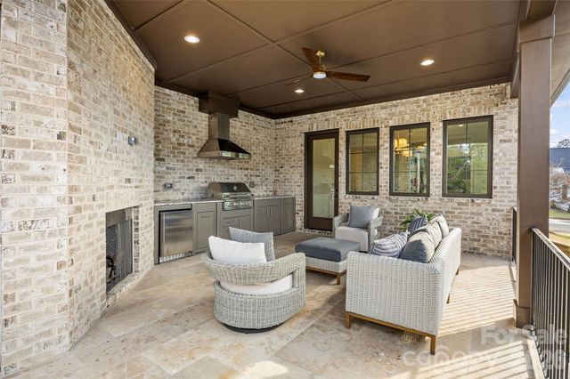 4715 Montclair Avenue, Charlotte, NC 28211