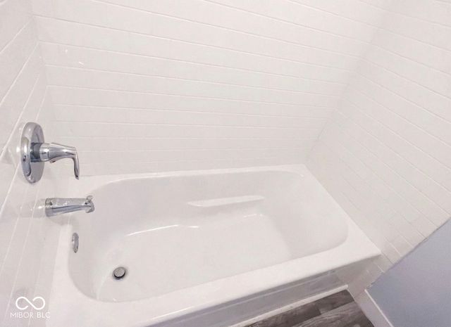 8350 Paso Del Norte Court, Indianapolis, IN 46227