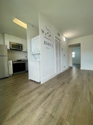 651 NW 42nd Court 118, Deerfield Beach, FL 33064