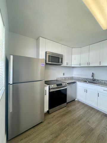 651 NW 42nd Court 118, Deerfield Beach, FL 33064