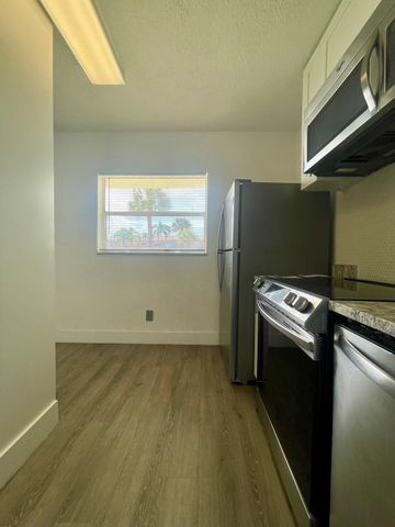 651 NW 42nd Court 118, Deerfield Beach, FL 33064