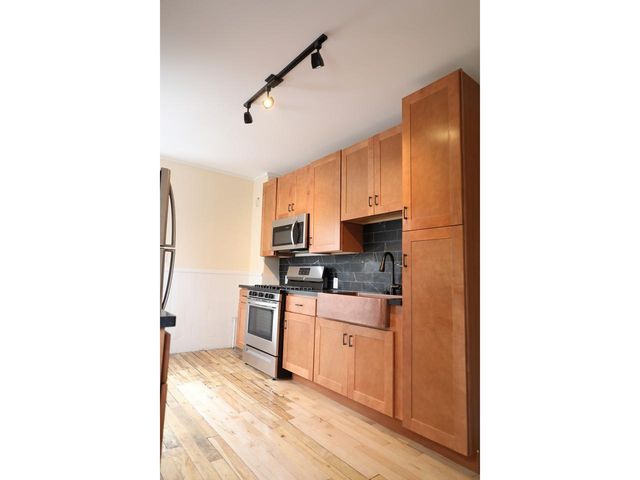 23 West Lane, Winooski, VT 05404