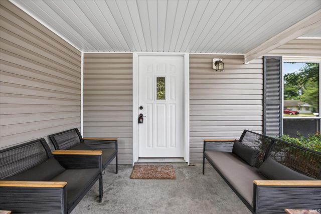3221 N Stoneycrest Road, Bloomington, IN 47404