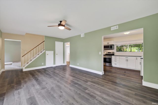 3221 N Stoneycrest Road, Bloomington, IN 47404
