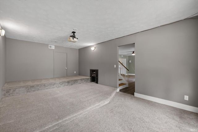3221 N Stoneycrest Road, Bloomington, IN 47404
