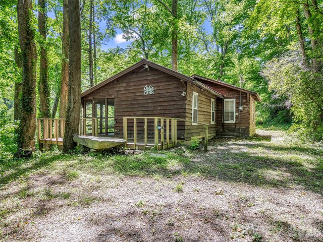 247 Legacy Layne Drive, Hendersonville, NC 28792
