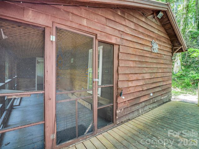 247 Legacy Layne Drive, Hendersonville, NC 28792