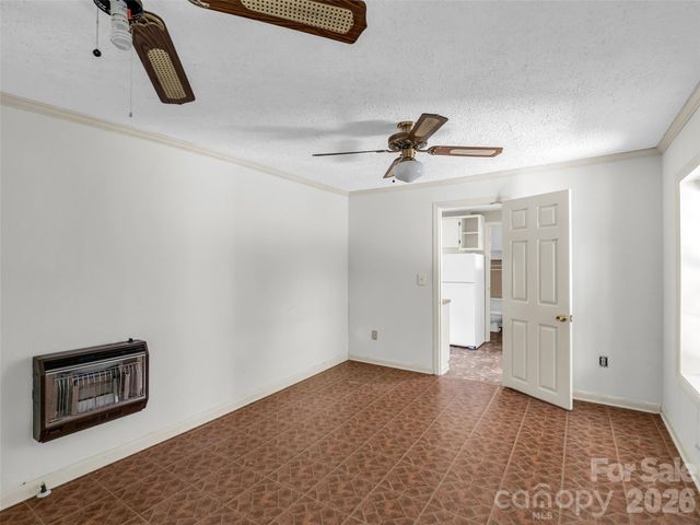 247 Legacy Layne Drive, Hendersonville, NC 28792