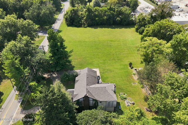 13917 Aiken Rd, Louisville, KY 40245