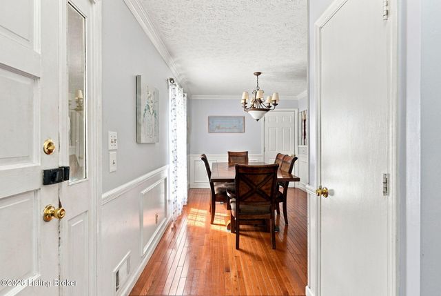 13917 Aiken Rd, Louisville, KY 40245