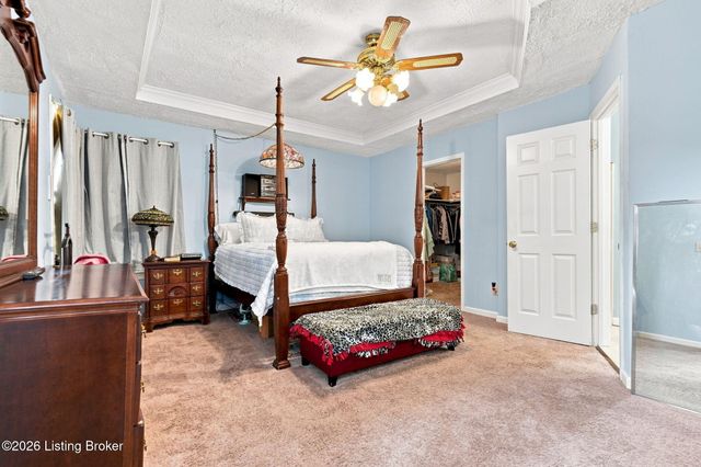 13917 Aiken Rd, Louisville, KY 40245