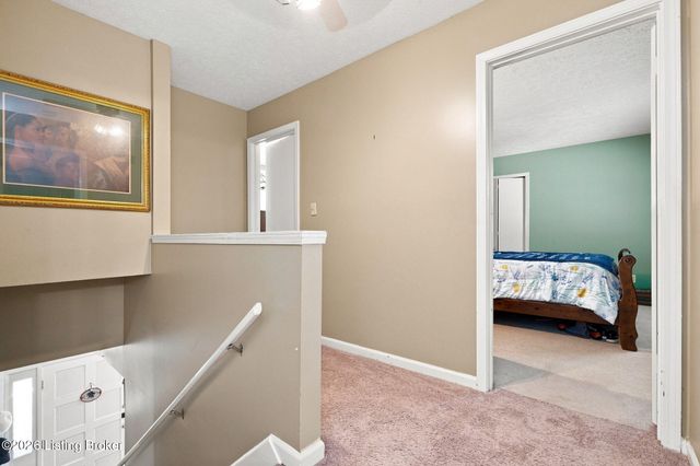 13917 Aiken Rd, Louisville, KY 40245