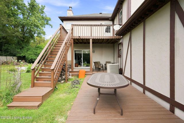 13917 Aiken Rd, Louisville, KY 40245