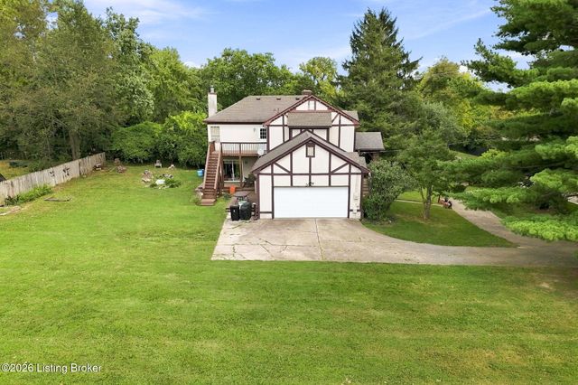 13917 Aiken Rd, Louisville, KY 40245