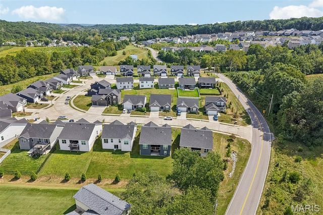 777 Creek View Drive, Fenton, MO 63026