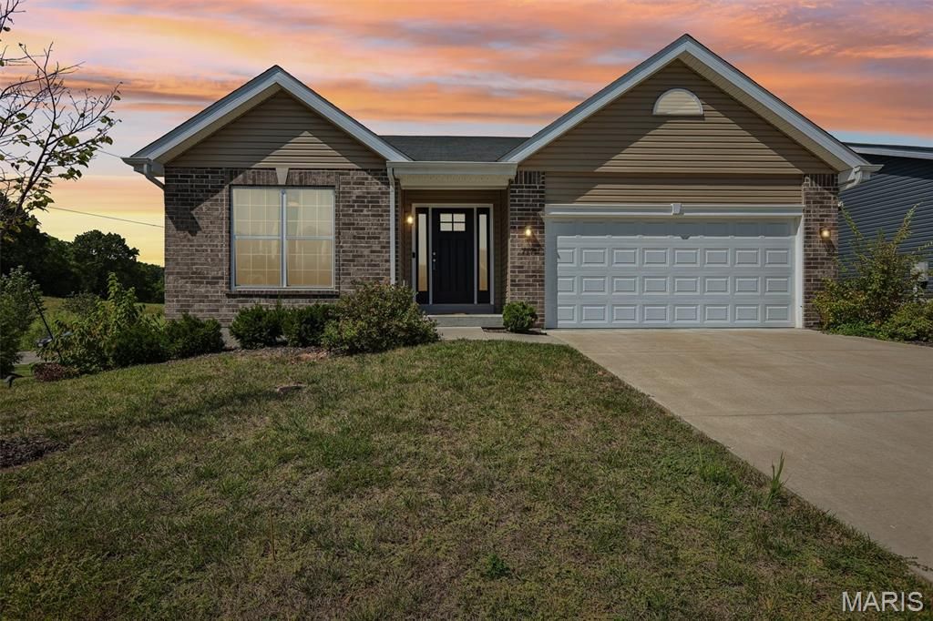 777 Creek View Drive, Fenton, MO 63026