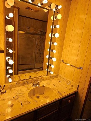 1733 Myrtle Street, Westlake, LA 70669