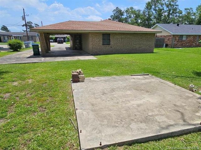 1733 Myrtle Street, Westlake, LA 70669
