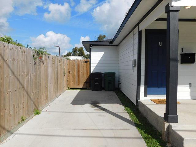 7109 Avenue L A, Houston, TX 77011