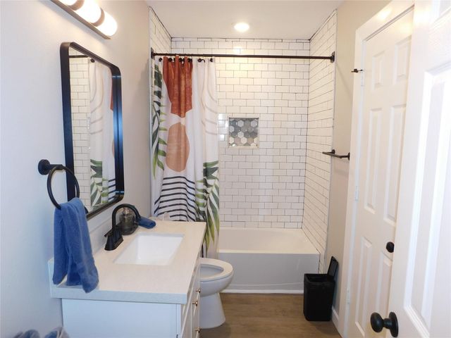 7109 Avenue L A, Houston, TX 77011