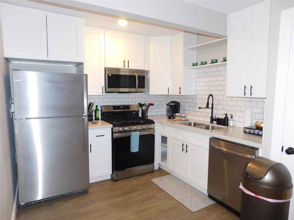 7109 Avenue L A, Houston, TX 77011