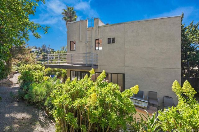 9190 Spice St, La Mesa, CA 91941