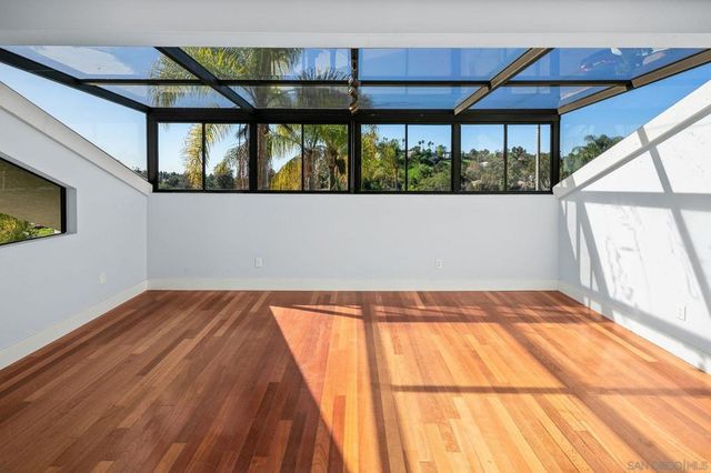 9190 Spice St, La Mesa, CA 91941